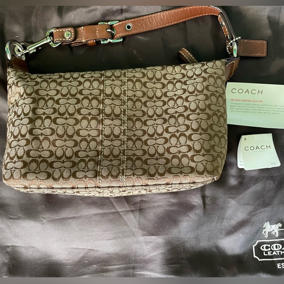 COACH Soho Minsig Top Hdl. Khaki/Toffee. Like new - Picture 1 of 7